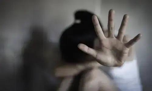 FEBRASGO lança campanha de conscientização sobre violência contra a mulher