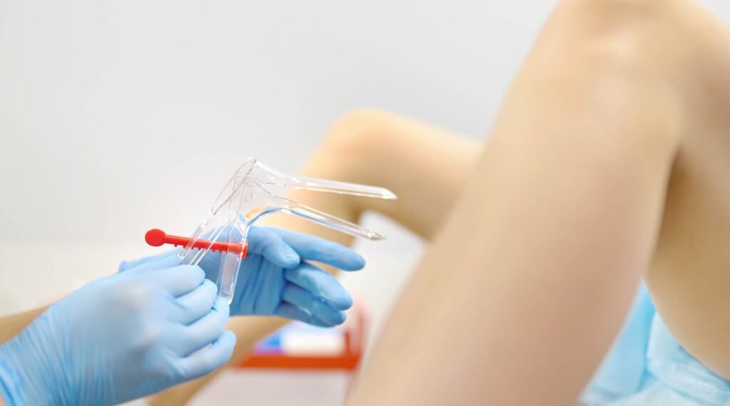 Papanicolau: Rastreamento essencial para a saúde feminina.